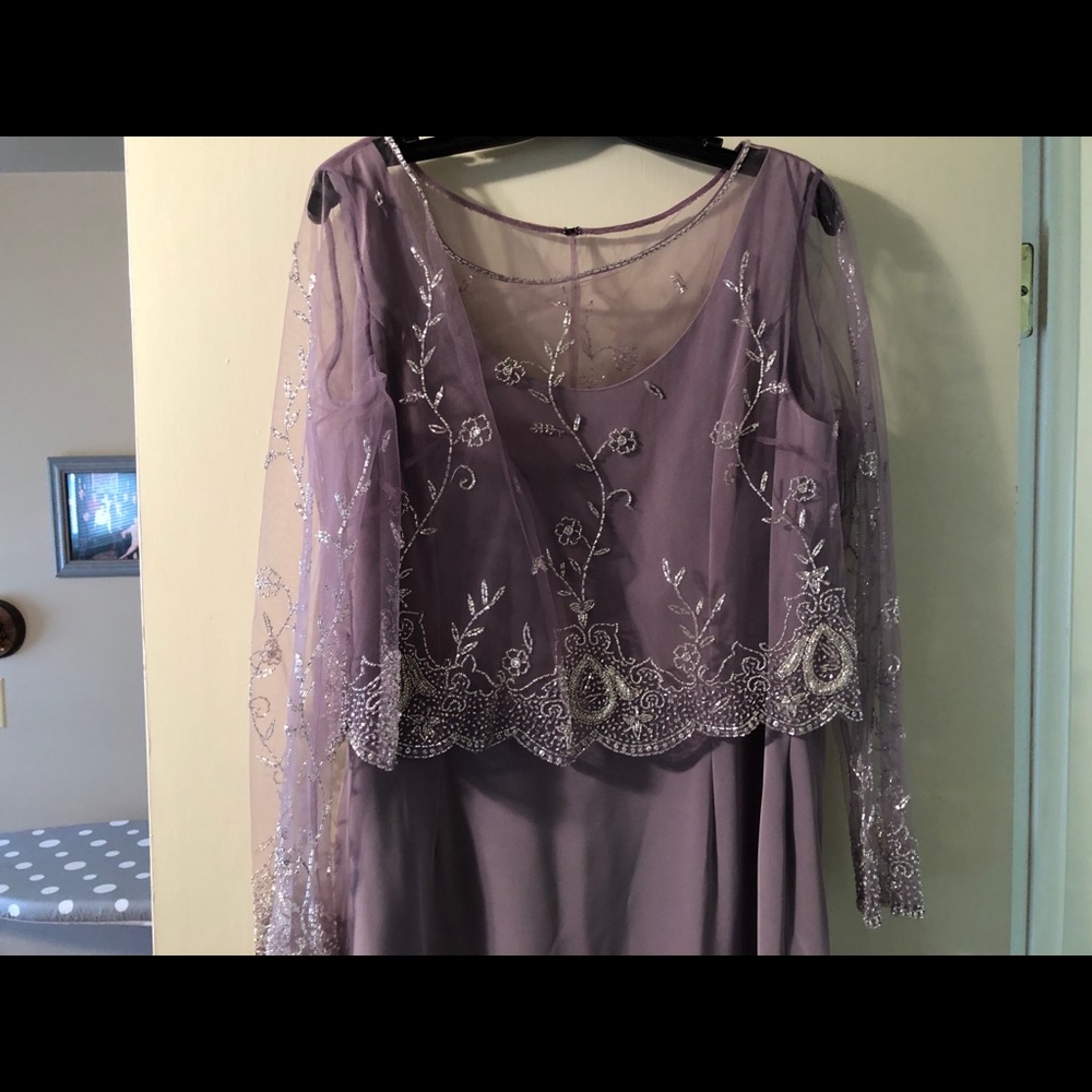 Mother of the bride/groom dress